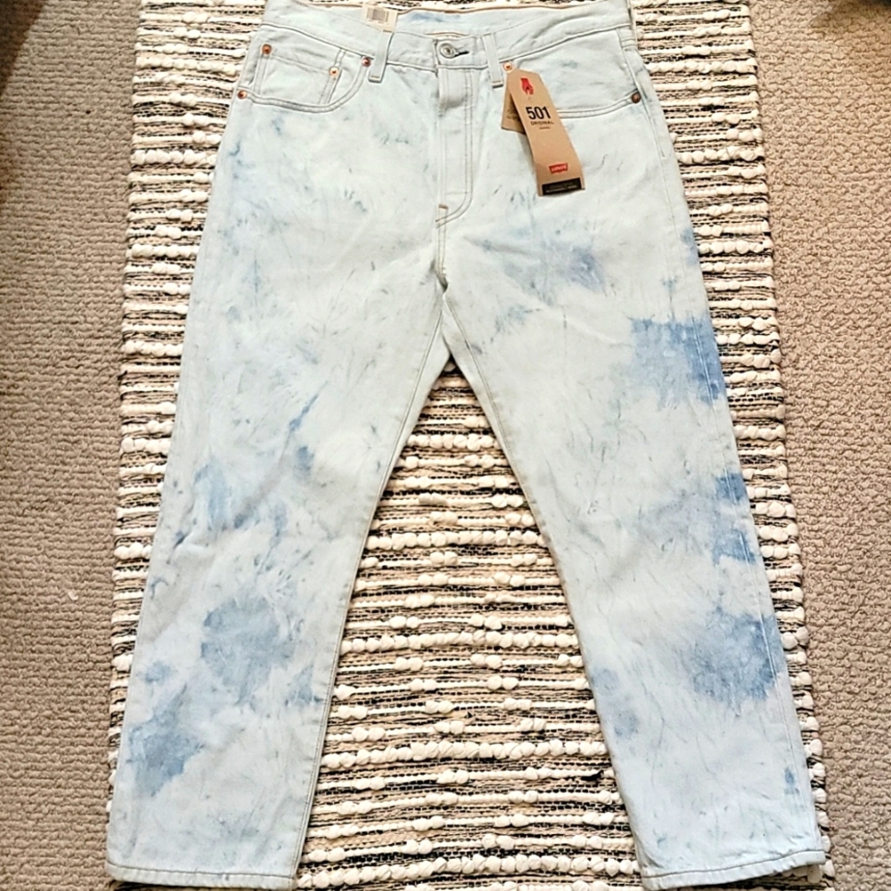 Levi's 501 Jeans - Picture 2 of 9